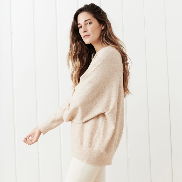 🎉HP🎉 Jenni Kayne Marina Pullover Sweater XS Oatmeal Tan Oversized EUC - Picture 2 of 13